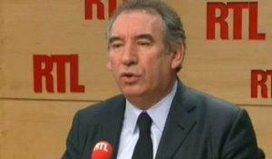 Bayrou : "Montebourg a fait une faute sur Mittal"