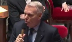 Ayrault moque à nouveau le groupe R-UMP à l'Assemblée