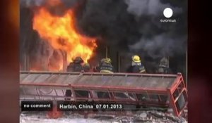 Un centre commercial prend feu à Harbin,... - no comment