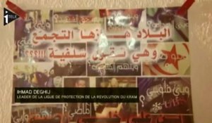 Tunisie : avec les "gardiens" de la Révolution