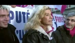 Frigide Barjot refoulée de l'Assemblée nationale et interdite de manifester