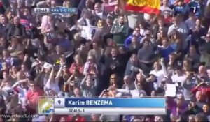 Découvrez le but de Karim Benzema face au Barça