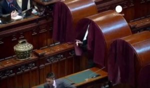 Les débuts chaotiques de la législature en Italie