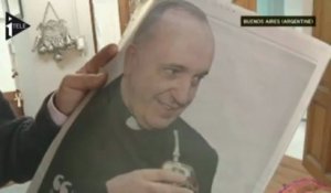Le pape demande aux argentins de ne pas venir à Rome