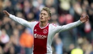 Un but fantastique à la Bergkamp pour la révélation de l'Ajax !