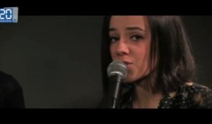 Alizée en live dans le studio de «20 Minutes» interprète « A cause de l'automne»