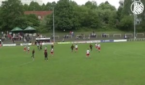 Ne pas jouer au football sur un terrain de foot américain !