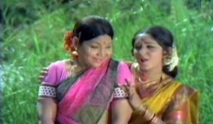 Chakradhari Songs - Nallo Evo Vinthalu - Nageshwara Rao Akkineni, Vanisree - HD