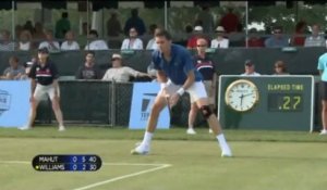 Newport - Mahut sans frémir