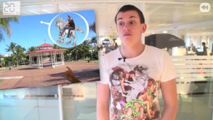 Elle mange du papier toilette