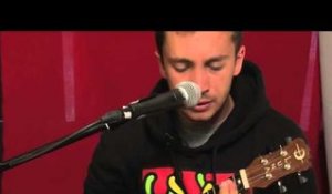 Twenty One Pilots - Holding On To You (Live)