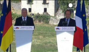 François Hollande et Joachim Gauck main dans la main à...