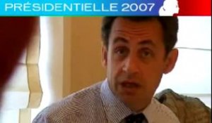 Présidentielle 2007 - Sarkozy face aux lecteurs du Parisien : Police et jeunes, comment les réconciler ?
