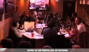 Justin se fait fighter par un inconnu - C'Cauet sur NRJ