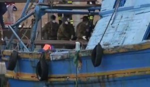 Près de 200 corps repêchés après le naufrage de Lampedusa