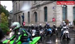 Carhaix et Saint-Brieuc. Défilé des motards en colère