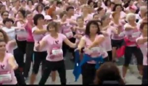 Vannes. 2.900 personnes en rose contre les cancers féminins
