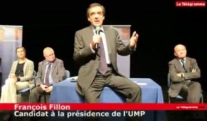 Elven (56). François Fillon lance une pique au Président