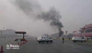 Une voiture prend feu sur la place Tiananmen, plusieurs victimes