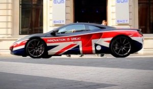 La McLaren MP4 12 s’improvise Union Jack