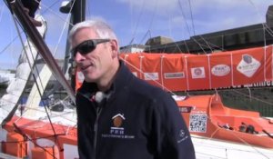 How do the singlehanded skippers avoid the collisions at sea?  - IMOCA 60 boats