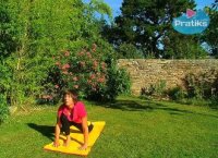 Yoga - Comment réaliser la salutation au soleil détente
