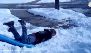 Fails aux sports d'hivers! Compilation de gamelles - Ski, luge, voiture et snowboard.