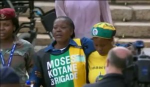 Afrique du Sud : une foule impressionnante devant le cercueil de Mandela