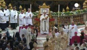 La première messe de minuit du pape François au Vatican