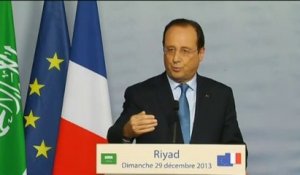 Hollande promet de se battre "pour que le chômage recule" encore
