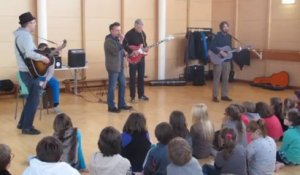 Le Touquet : Les Mauvaises langues, en concert dans une école
