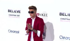 Justin Bieber arrêté pour conduite en état d'ivresse, course de voiture et résistance à son arrestation