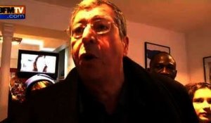 A Levallois, Balkany s'énerve et confisque la caméra de BFMTV - 04/02