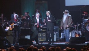 Barbara Mandrell feat. Steve Wariner, Randy Bachman, Duane Eddy, & Brenda Lee - First Female in the Musicians Hall of Fame