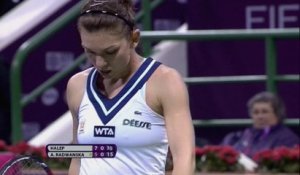 Doha - Halep sort Radwanska