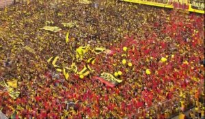 VIRAL+: Football: Equateur - Un supporter à l'honneur lors du "Clasico del Astillero"