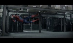 Spiderman lance le Clasico Real-Barça !