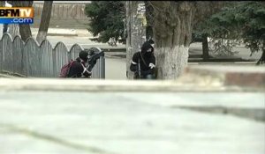 Crimée: des hommes armés tirent sur le palais du gouvernement, les soldats russes ne bougent pas - 01/03