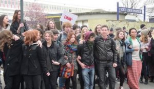 Lille : entre 200 et 300 lycéens manifestent contre l’austérité dans l’Éducation