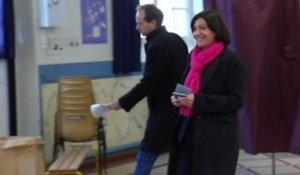 Municipales 2014: la candidate PS Anne Hidalgo a voté - 23/03