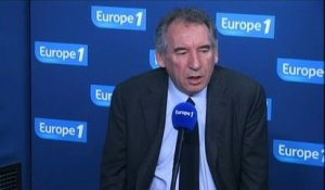 Bayrou juge "réussis" les débuts de Valls à Matignon