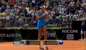 WTA Rome - Ivanovic sort Sharapova