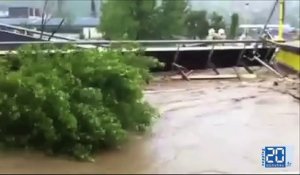 Inondations en Bosnie: Un pont est arraché par les eaux