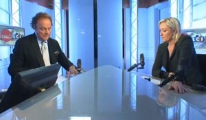 Marine Le Pen, invitée de Guillaume Durand avec LCI