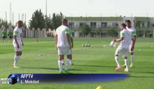 Foot: l'équipe algérienne s'entraîne, à 3 semaines du mondial
