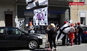 Rennes. Les Bonnets rouges manifestent devant les locaux du PS