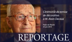 Cérémonie de remise de décoration à M. Alain DECAUX