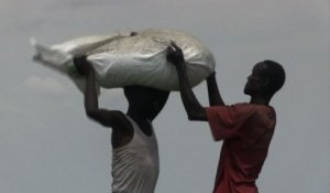 De la nourriture larguée par avion au Soudan du Sud