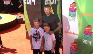 David Beckham et ses fils volent la vedette aux Kids' Choice Awards de Nickelodeon