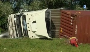 Marais-Vernier(27) : accident de camion avec conteneur